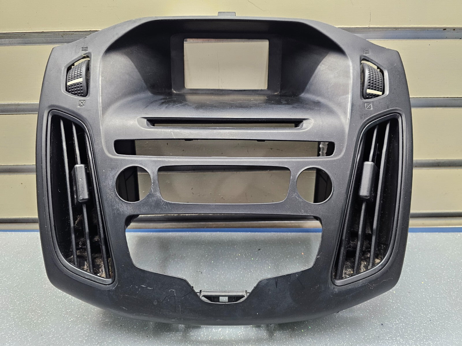 🔥14-16 FORD TRANSIT CENTER DASH RADIO DISPLAY CLIMATE SURROUND BEZEL TRIM BLACK