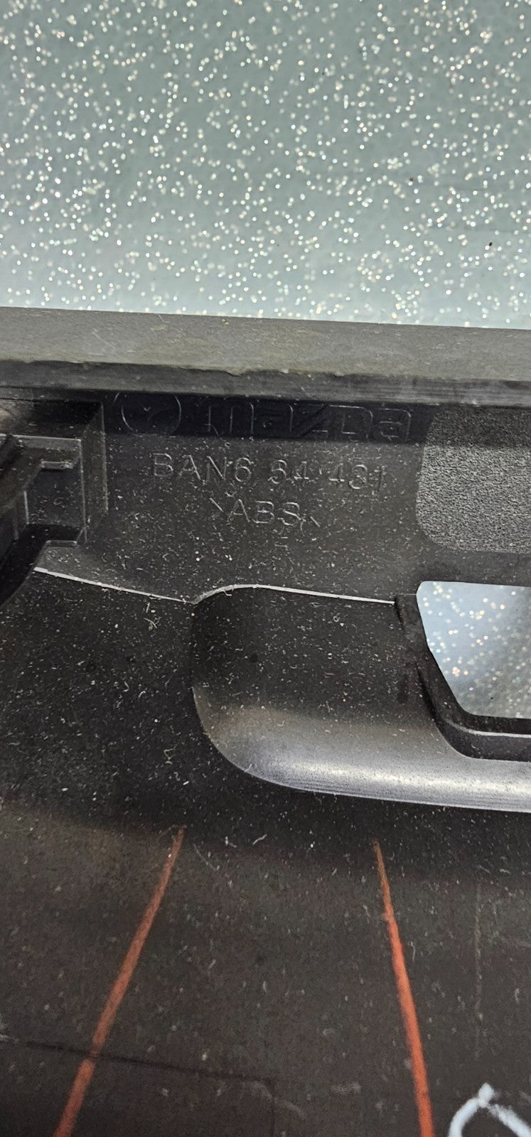 🔥04-06 MAZDA 3 CENTER CONSOLE CUP DRINK HOLDER FLOOR TRIM PANEL BEZEL BLACK