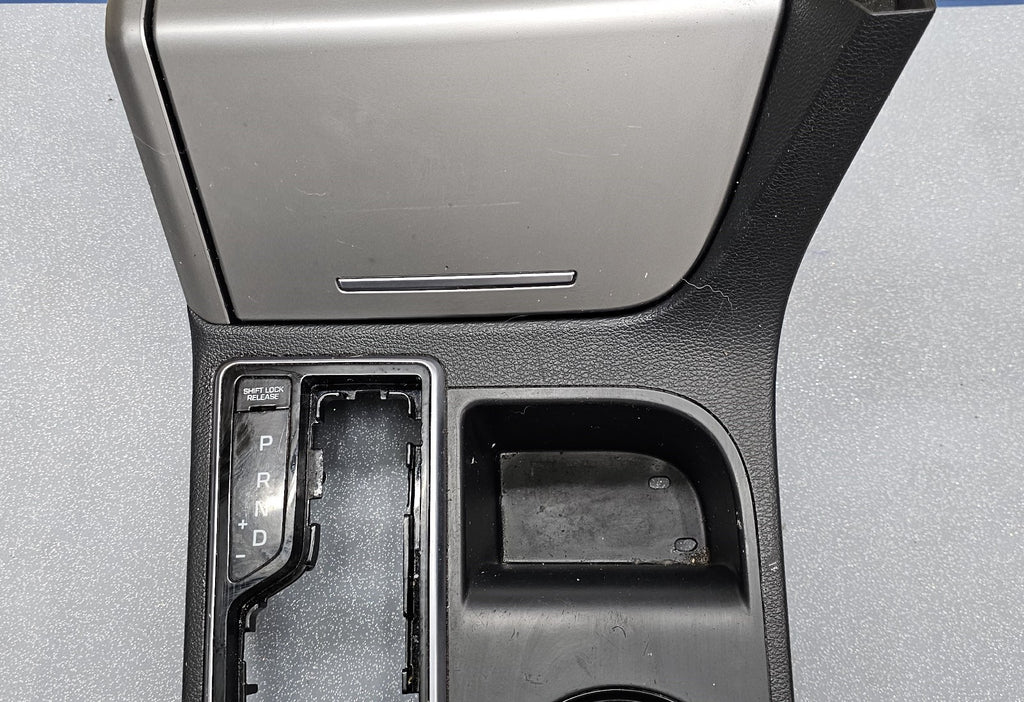 🔥15-17 SONATA GEAR SHIFTER SHIFT BEZEL CENTER CONSOLE PANEL W/CUP HOLDER SILVER