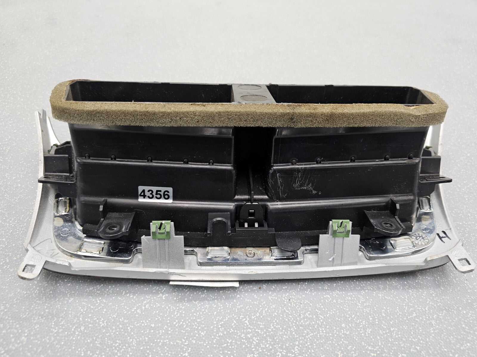 🔥2008 - 2012 Chevy Malibu Center Dash Double Air Vent BEZEL WOODGRAIN HEATER