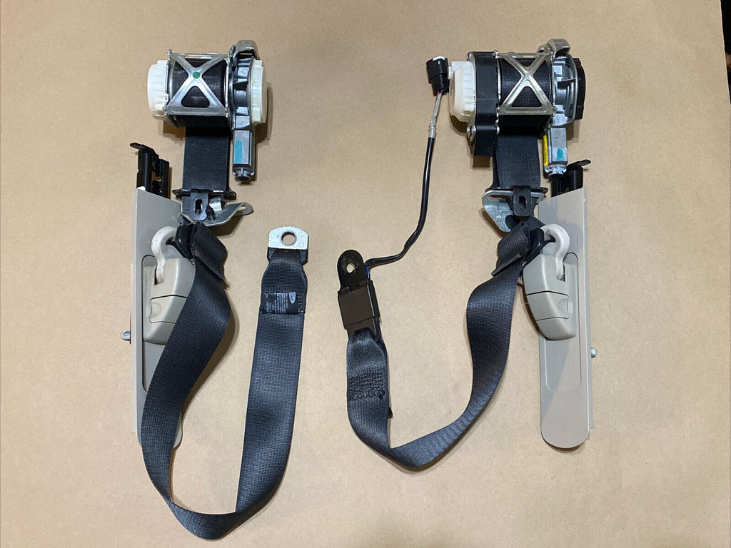 11-13 Fiesta Front Left Driver Right Passenger Seat Belt Retractor Assembly Set