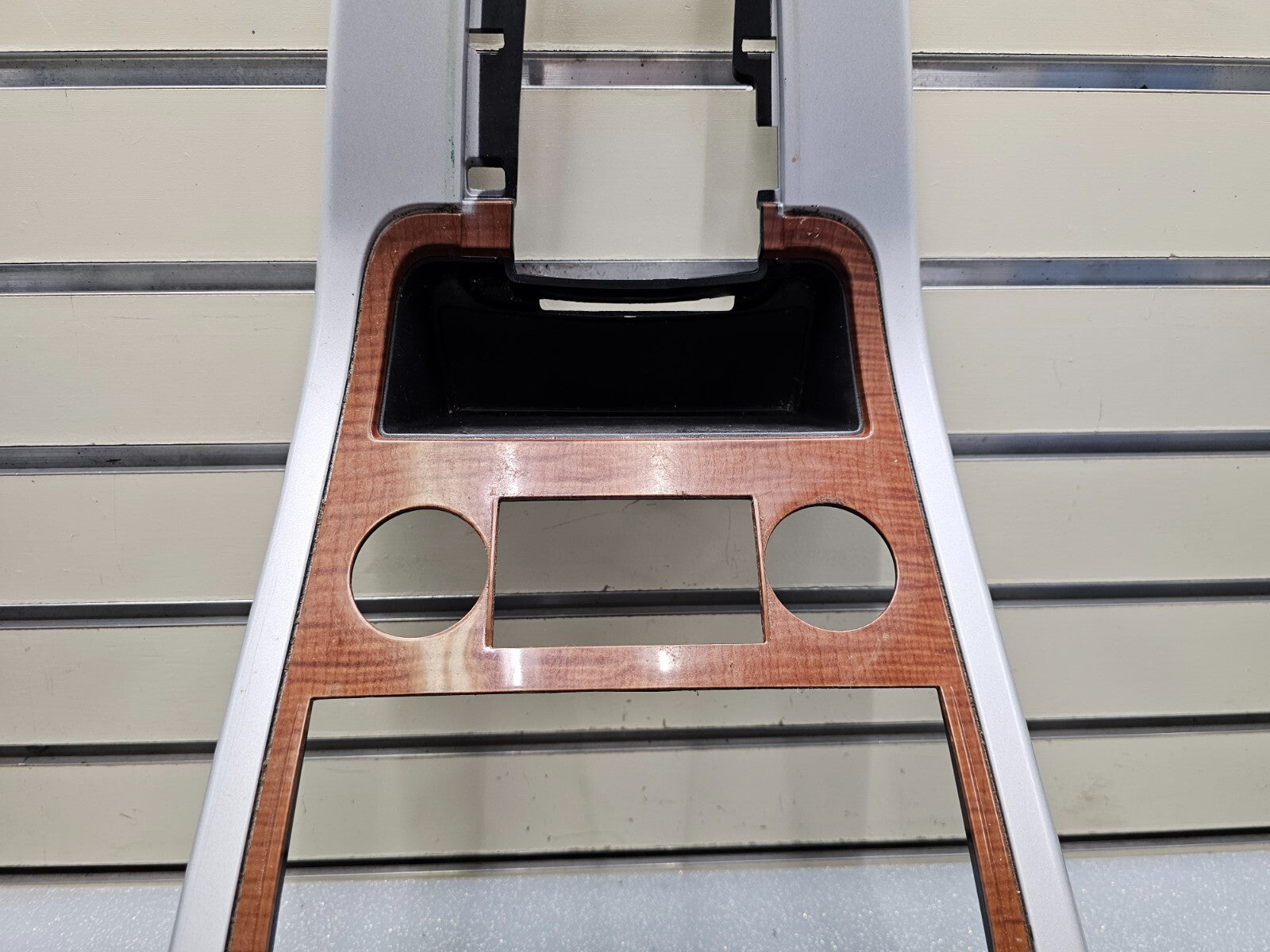 🔥07-09 Equinox Center Dash Radio Climate Surround Bezel Trim SILVER/WOOD B43