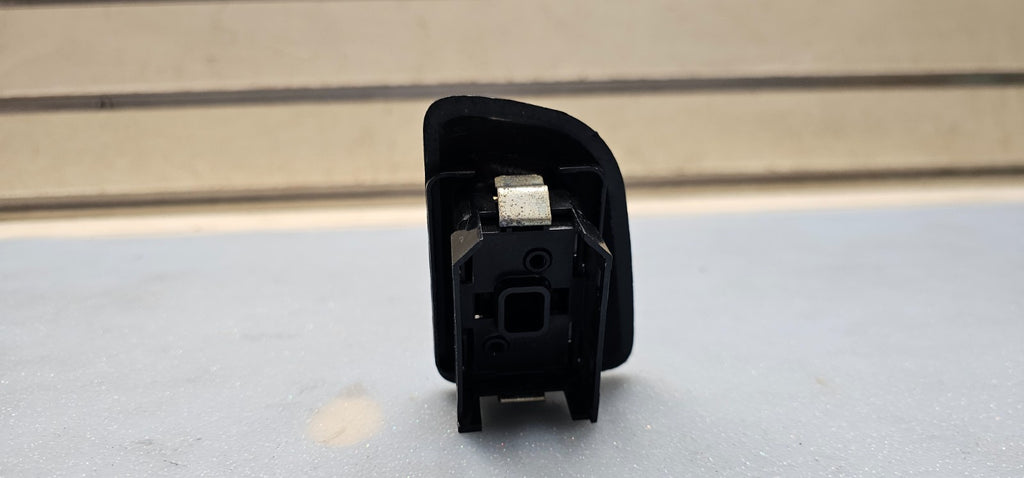 03-06 Silverado Tahoe Suburban Yukon Sierra Right Rear Window Door Switch Black
