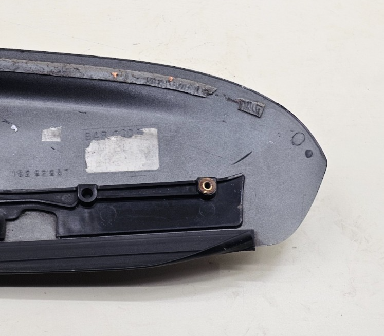 🔥2002-2009 Chevrolet Trailblazer Rear Hatch Spoiler Brake Light WHITE OEM SP2