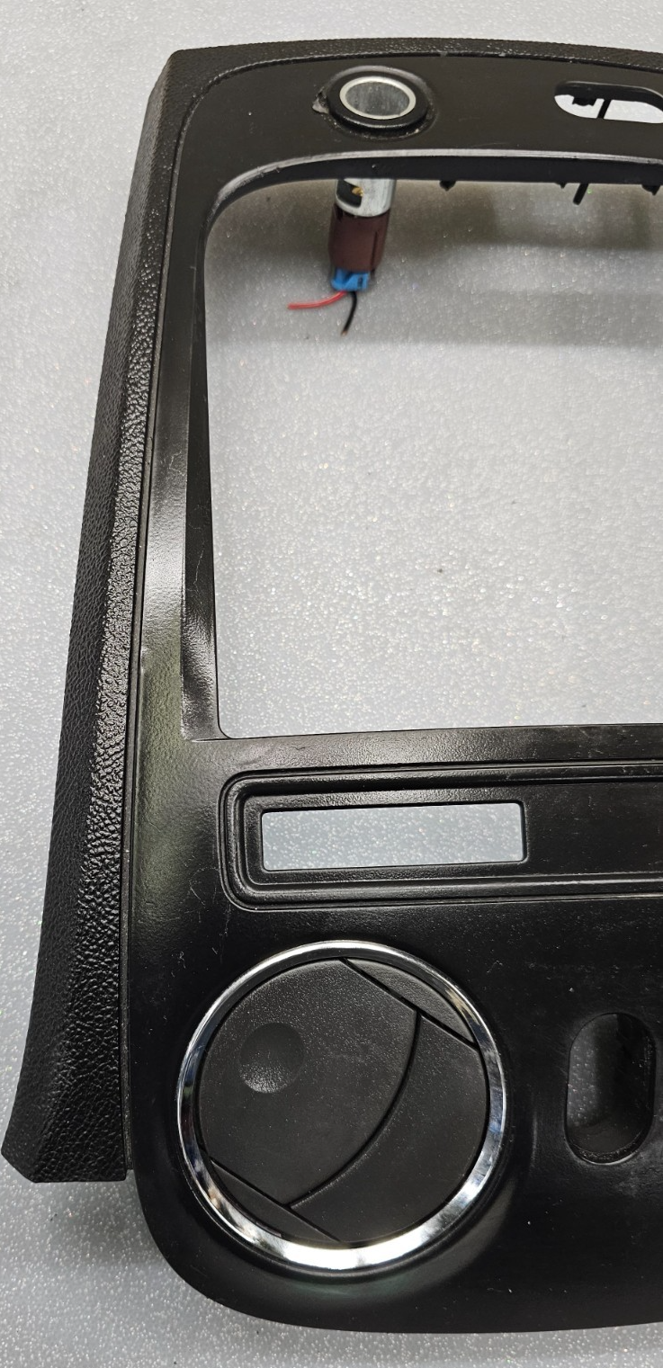 🔥06-11 HHR Center Dash AM FM Radio Display Stereo Audio Trim Gray B37 Black