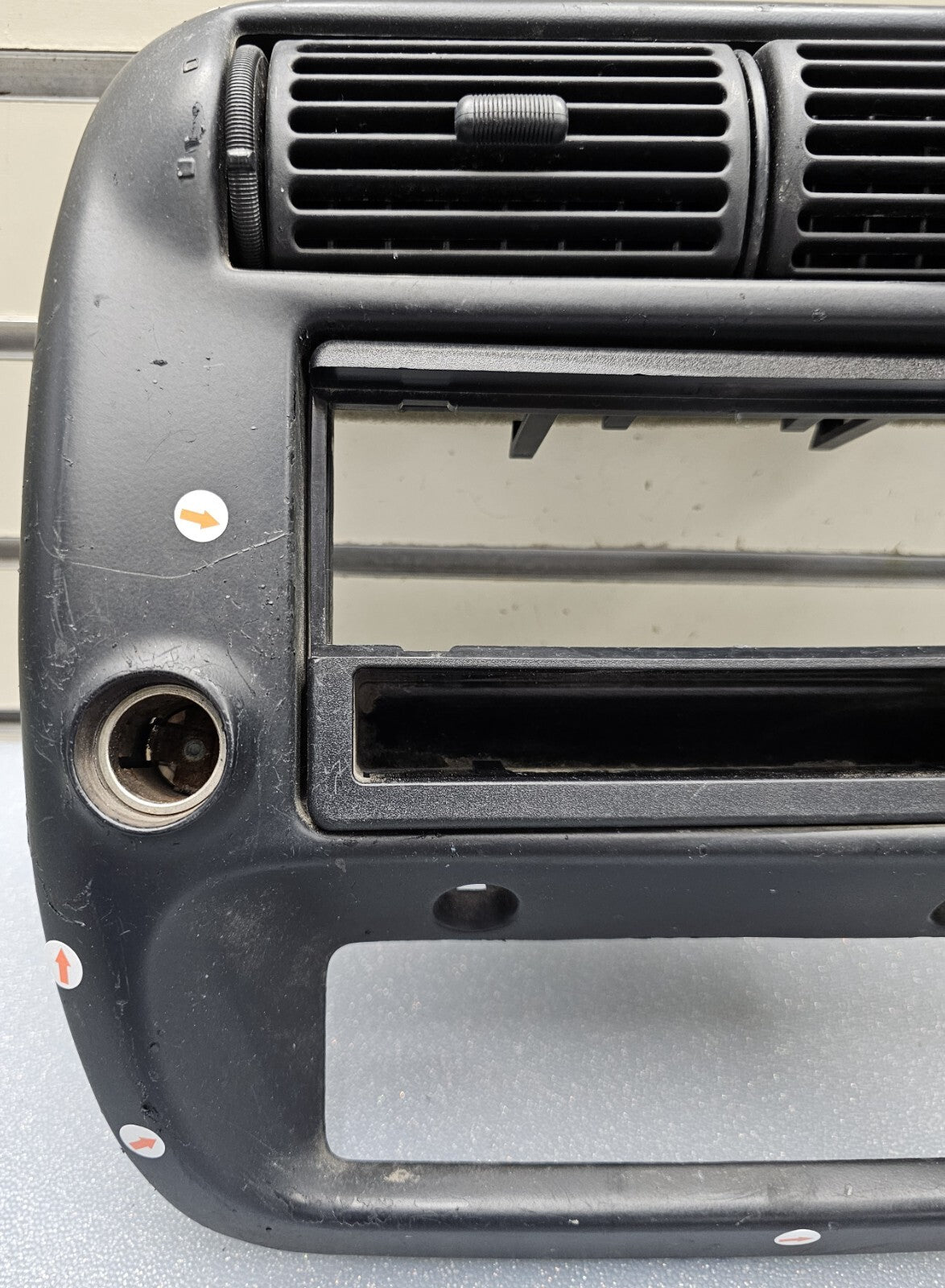 95-10 Ranger EXPLORER Center Dash Radio Stereo Display Bezel Trim Panel BLACK B2