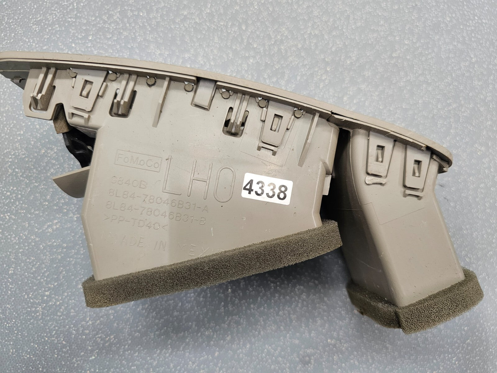 🔥2008-2012 Ford Escape Driver Left Front Air Dash Vent AIR CONDITIONER TAN