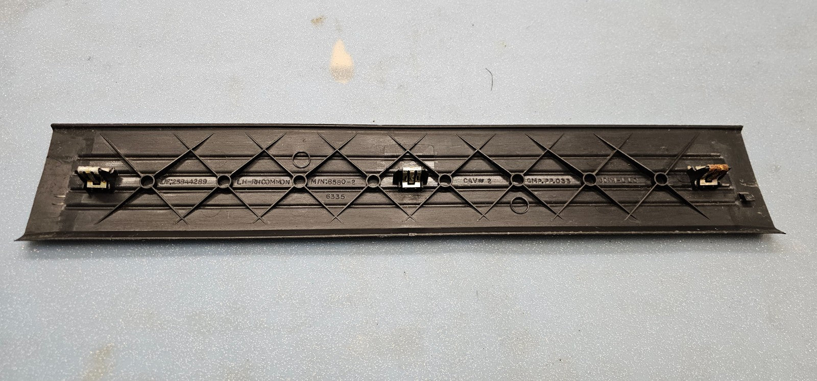 🔥07-14 SILVERADO SIERRA LEFT FRONT CREW CAB DOOR SILL SCUFF PLATE TRIM BLACK