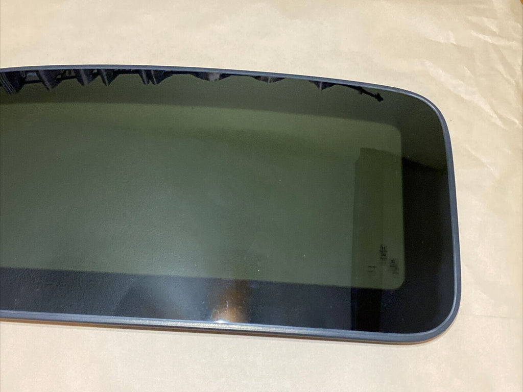 🔥2005-2010 Honda Odyssey Sun Roof Sunroof Window Glass OEM