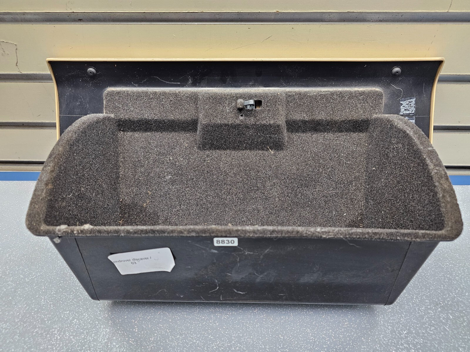🔥99-04 Land Rover Discovery Dash Glove Box Storage Compartment Assembly Tan OEM