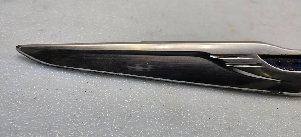 11-14 CHRYSLER 200 REAR TRUNK DECK DOOR EMBLEM BADGE LID NAMEPLATE LOGO MOLDING