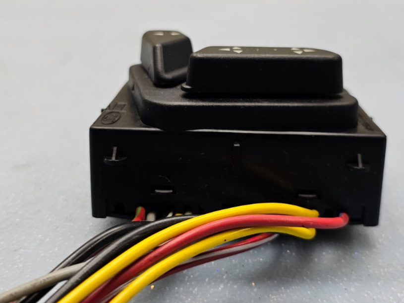 🔥1998–2002 Ford Crown Victoria Grand Marquis Town Car Driver Power Seat Control