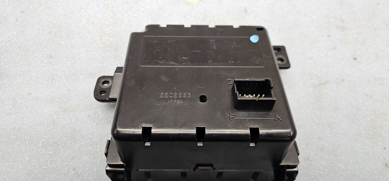 🔥04-08 PONTIAC GRAND PRIX 5 Button Info Display Screen Center Dash Bezel Switch
