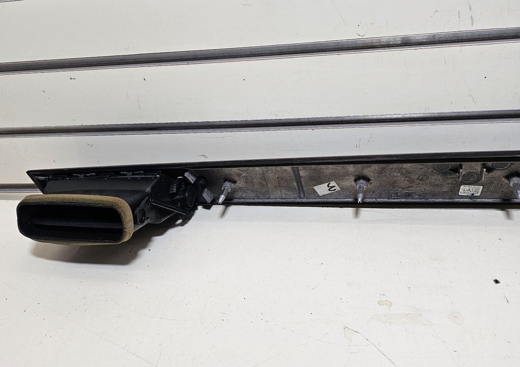 06-13 BMW E90 E92 FRONT RIGHT PASSENGER DASH TRIM PANEL VENT WALNUT WOODGRAIN