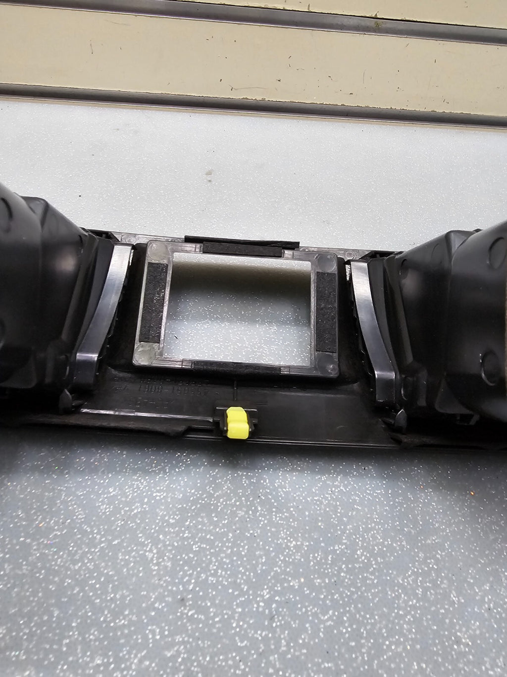 🔥08-13 Toyota Highlander Center Dash AC Air Vents Trim Bezel Assembly Black OEM