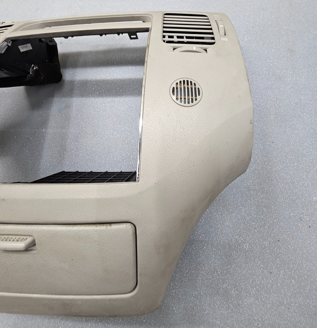 06-11 Hyundai Azera Dash Radio Stereo Climate Control Trim Panel Bezel Light Tan