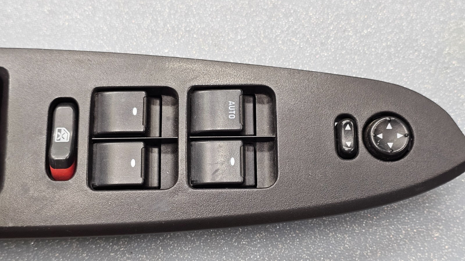 🔥06-08 CHEVY IMPALA LEFT DRIVER MASTER POWER WINDOW SWITCH BEZEL ASSEMBLY BLACK