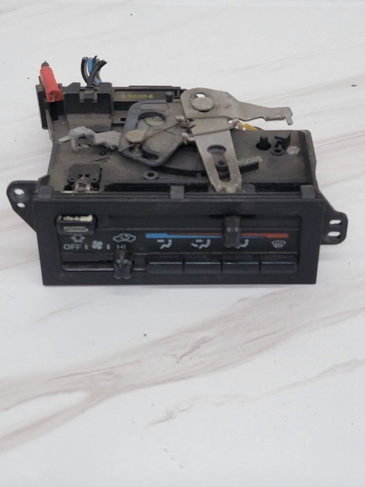 🔥1996 - 1998 FORD MAVERICK AC HEATER CONTROL PANEL / 5971030769 - BLACK