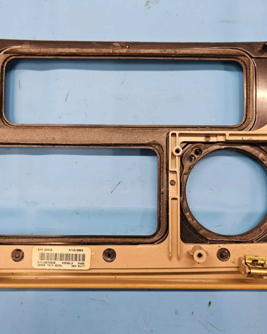 🔥02-06 Cadillac Escalade Radio Dash Trim Bezel with Clock  Tan/woodgrain