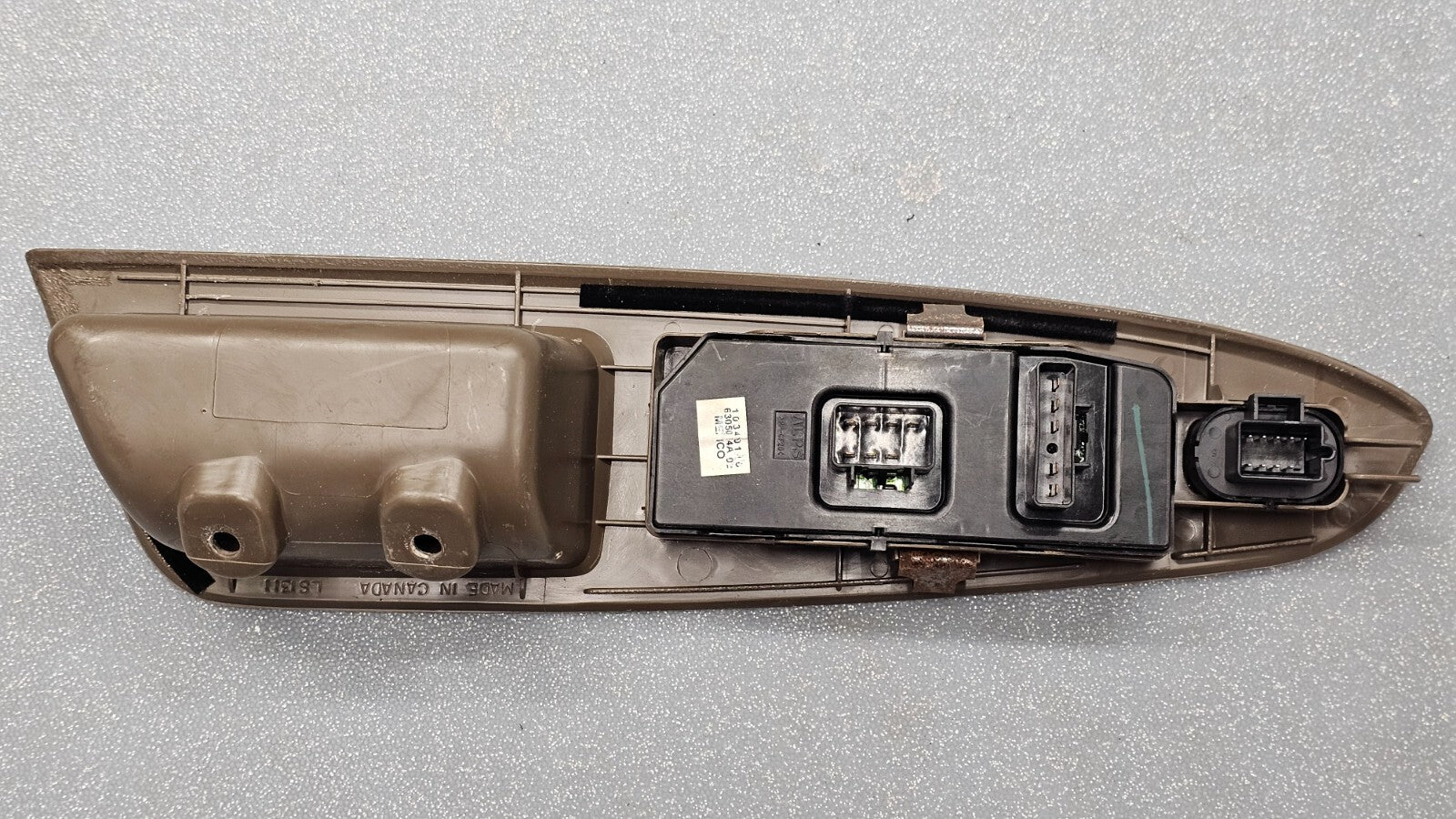 🔥06-08 CHEVY IMPALA LEFT DRIVER MASTER POWER WINDOW SWITCH BEZEL ASSEMBLY TAN