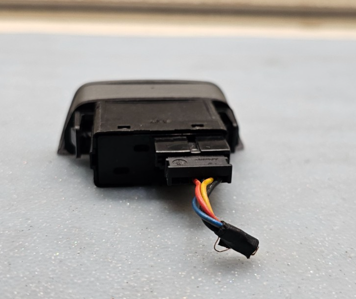🔥2011-2015 Kia Sportage Hazard Emergency Flasher Warning Switch Button