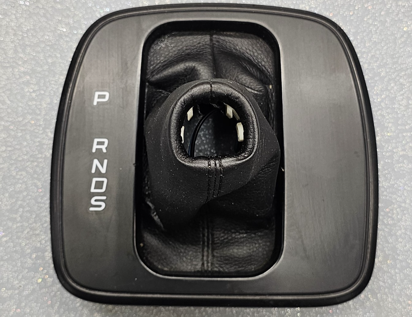 🔥13-16 ESCAPE GEAR AUTO SELECTOR SHIFT KNOB SHIFTER BOOT BEZEL TRIM BLACK/GRAY