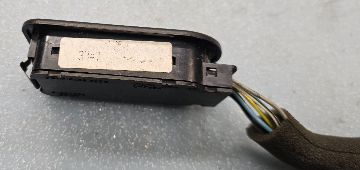 🔥2003-2007 HUMMER H2 FRONT RIGHT PASSENGER SIDE DOOR SEAT HEAT HEATER SWITCH
