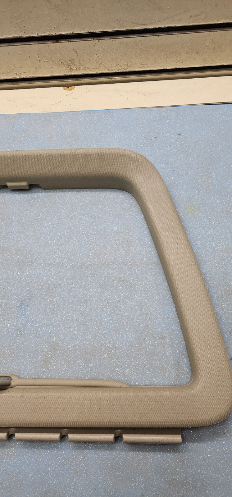 🔥06-09 Jeep Commander Right Passenger Side Rear Window Trim Molding Panel TAN 
