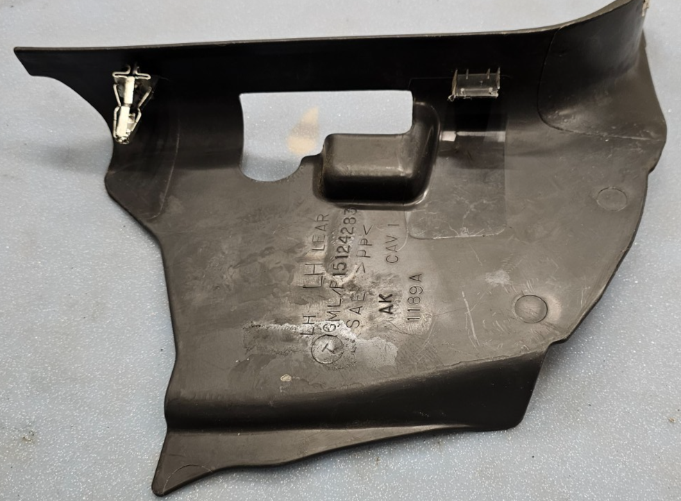 🔥99-06 SILVERADO SIERRA LEFT DRIVER KICK LOWER TRIM PANEL HOOD PROP BLACK