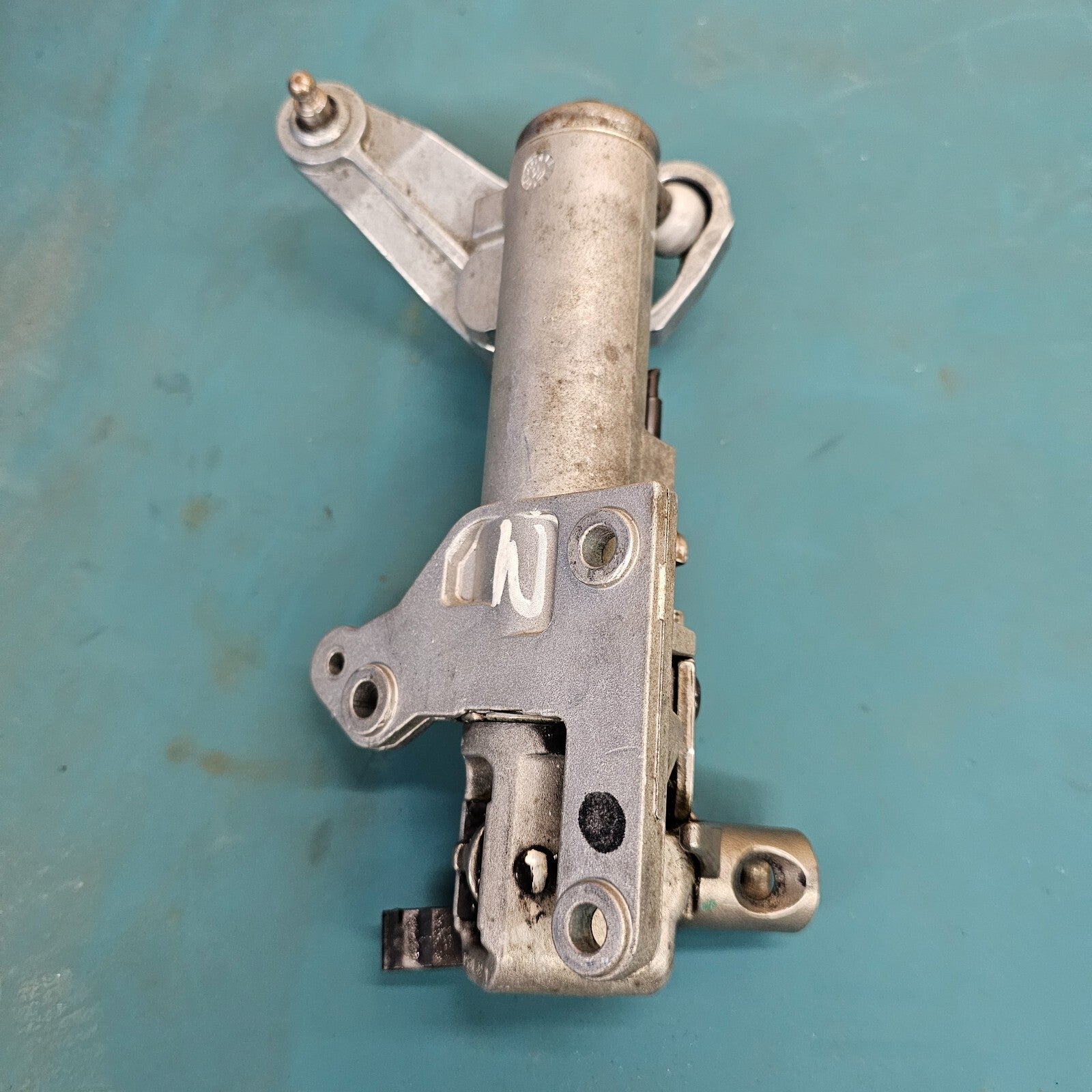 99-06 SILVERADO SIERRA TAHOE YUKON AUTOMATIC GEAR SHIFTER LEVER HANDLE ASSEMBLY
