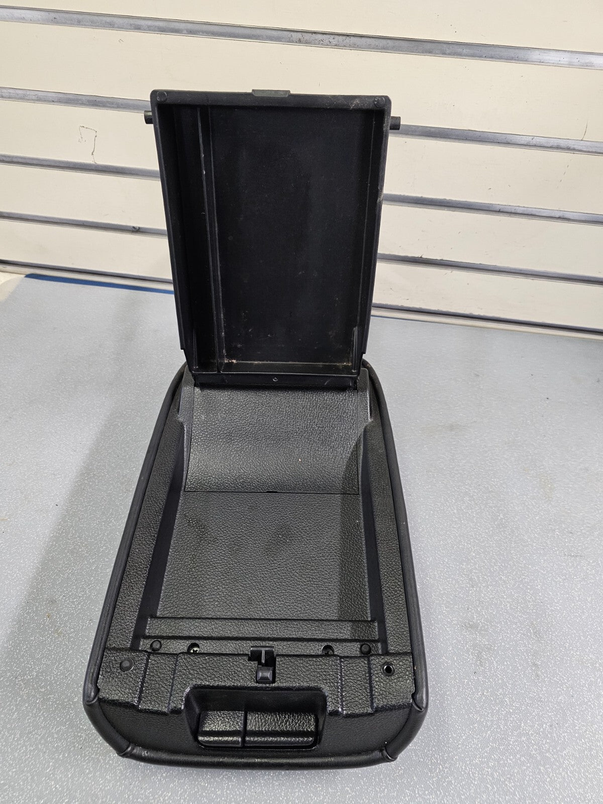 🔥09-14 NISSAN MURANO CENTER FRONT CONSOLE ARM REST LID PAD COVER LEATHER OEM