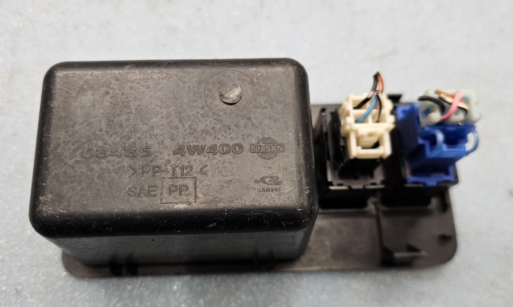 🔥00-04 Pathfinder Instrument Cubby Storage Pocket Switch Panel Black
