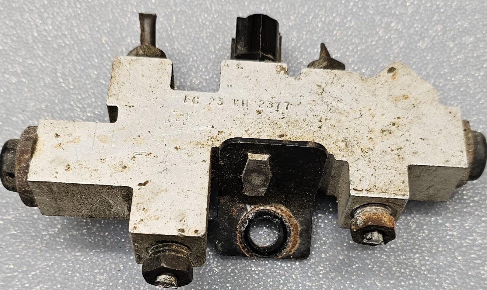 98 - 01 DODGE RAM 1500 2500 DAKOTA DURANGO ABS BRAKE PROPORTIONING VALVE OEM/DR