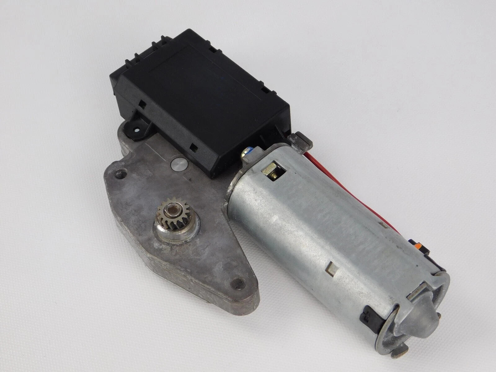 02-04 Escalade Silverado Tahoe Yukon Sunroof Moonroof Power Motor OEM