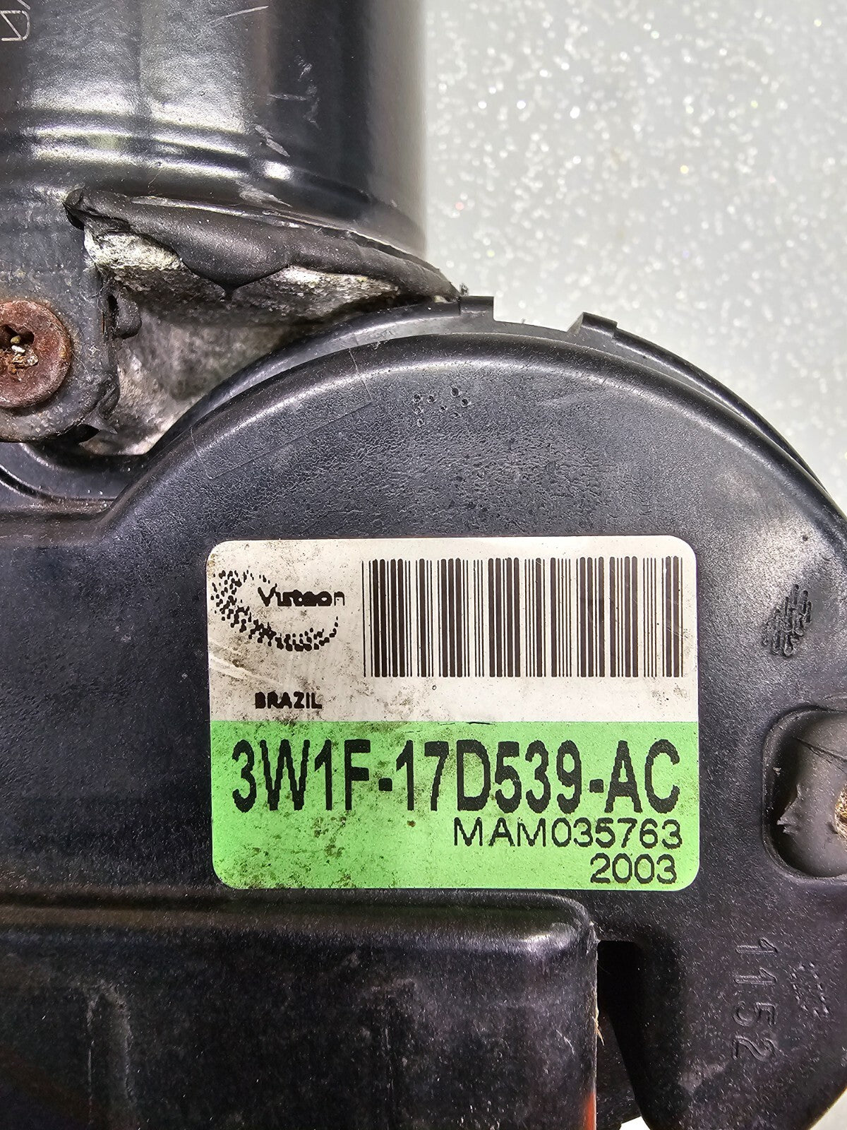🔥2003-2006 Lincoln Town Car Grand Marquis Front Windshield Wiper Motor Assembly
