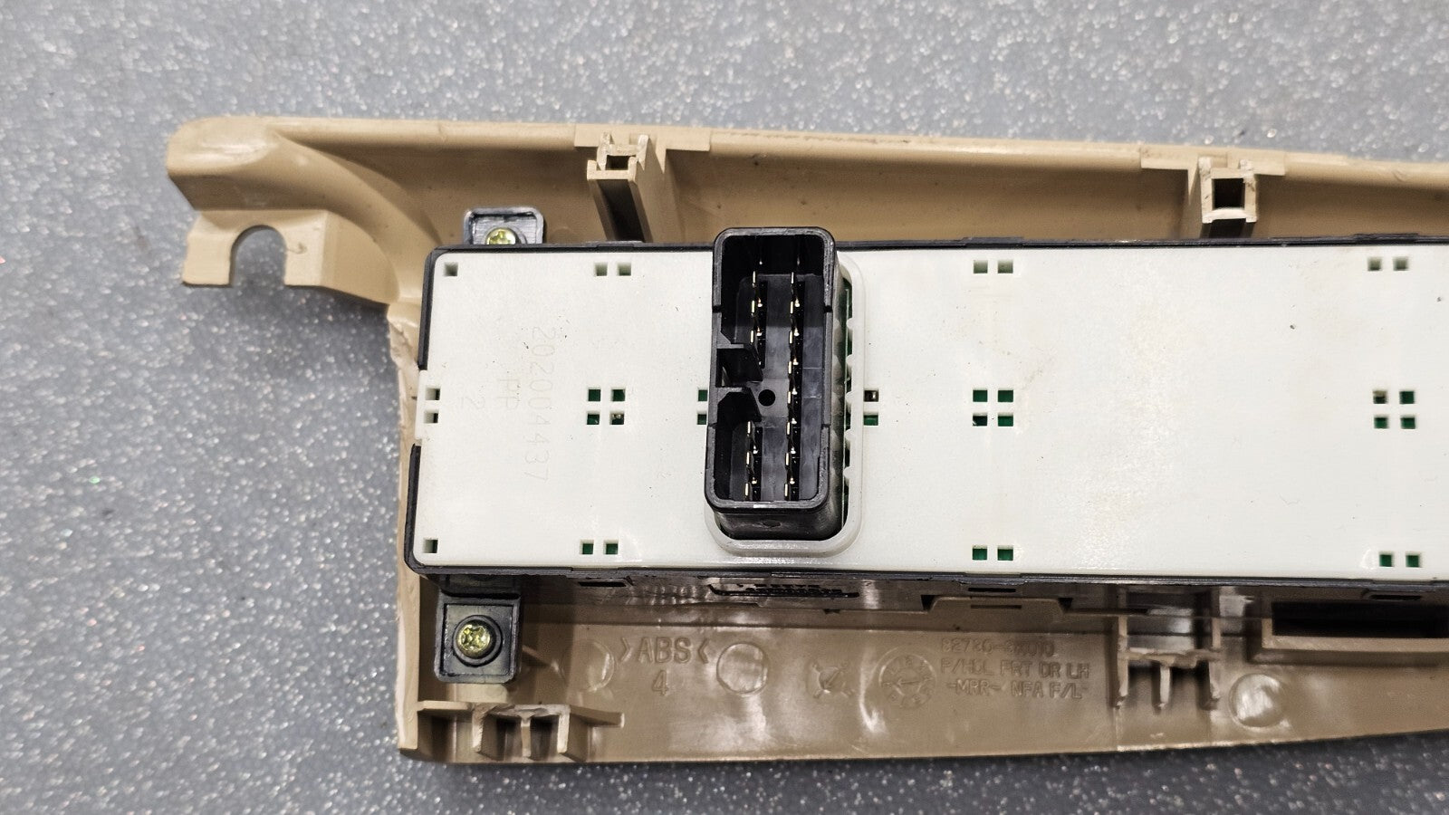 🔥07-10 Hyundai Sonata Left Driver Door Master Power Window Switch Bezel Tan OEM