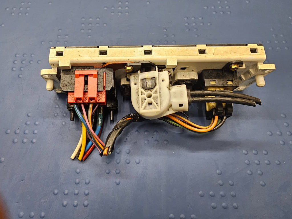 94-00 Ford Mustang Dash A/C Heater Climate Temperature Control Panel Conditioner