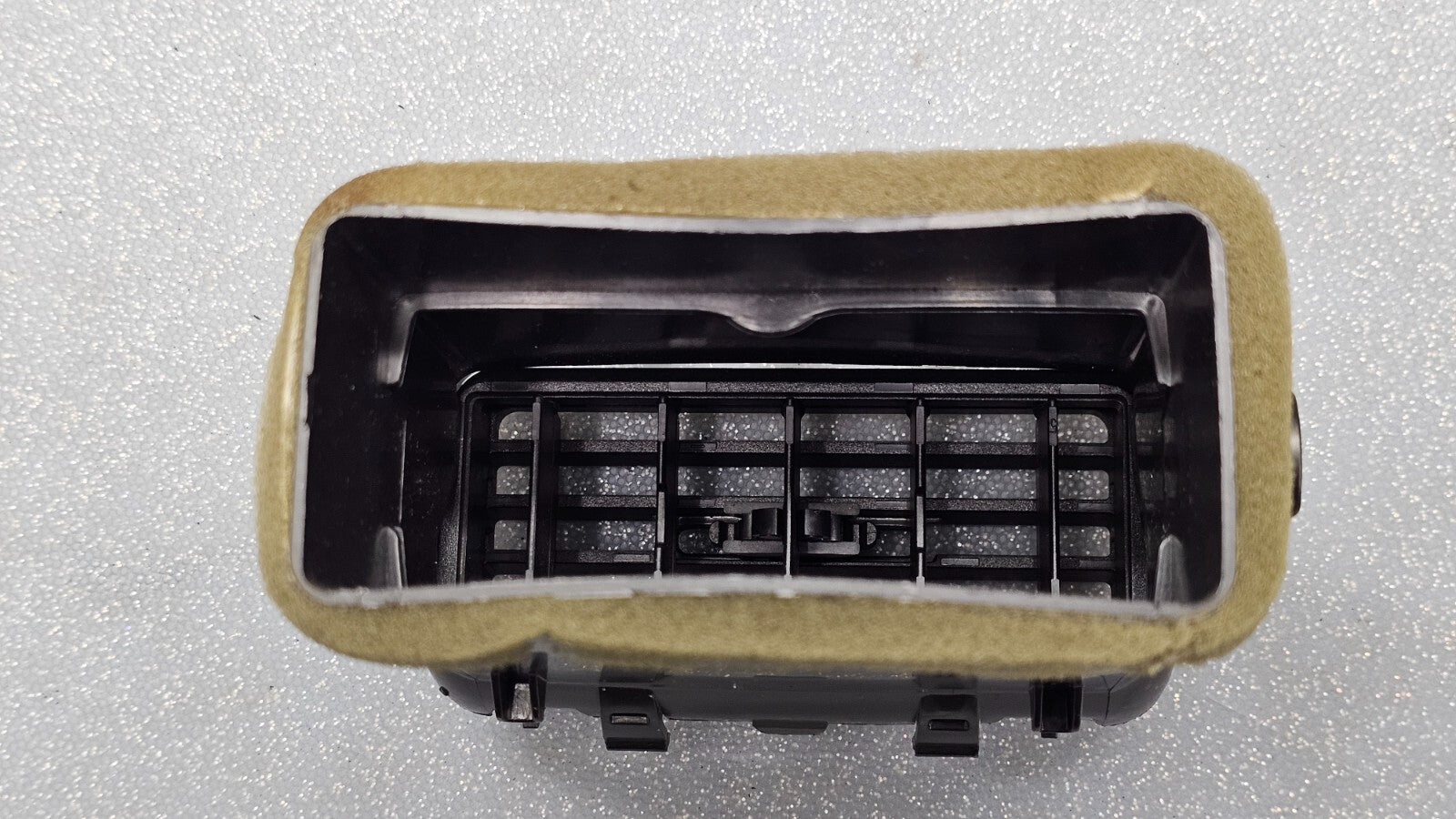 🔥05-07 FORD FOCUS Dash Right PASSENGER AIR Vent HEATER CONDITIONING BLACK OEM