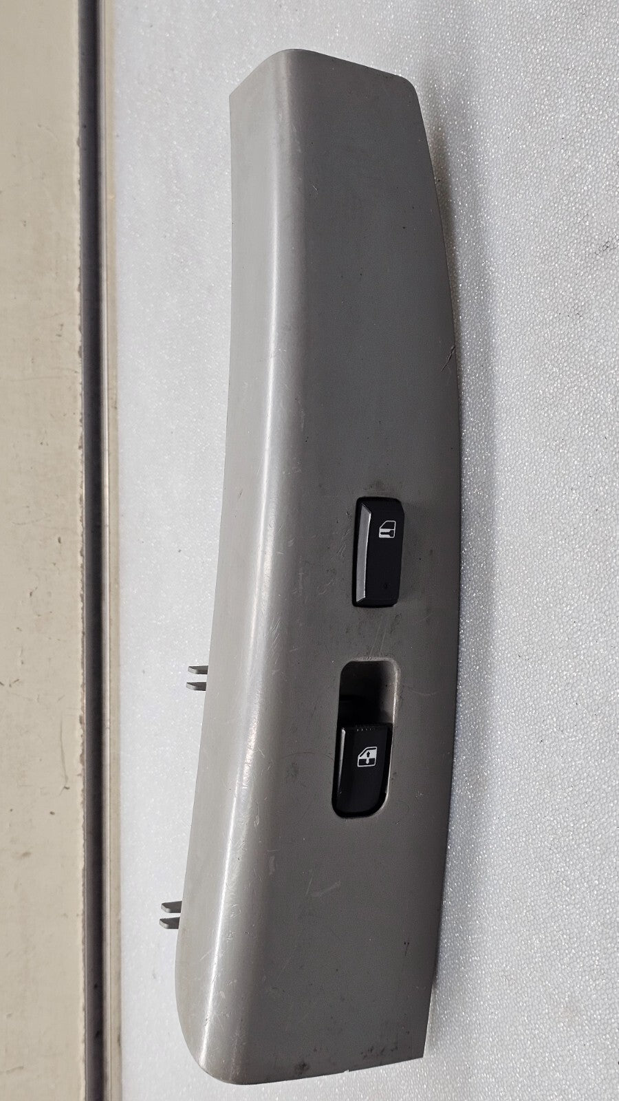🔥09-12 Hyundai Santa Fe Front Right Passenger Window Control Switch Gray OEM