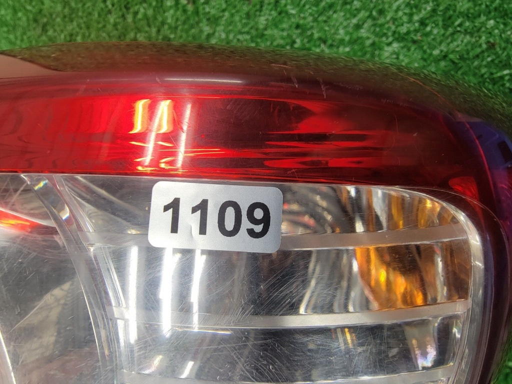 🔥10-12 Hyundai Santa Fe Passenger Tail Light Lamp Assembly Outer Body Chrome