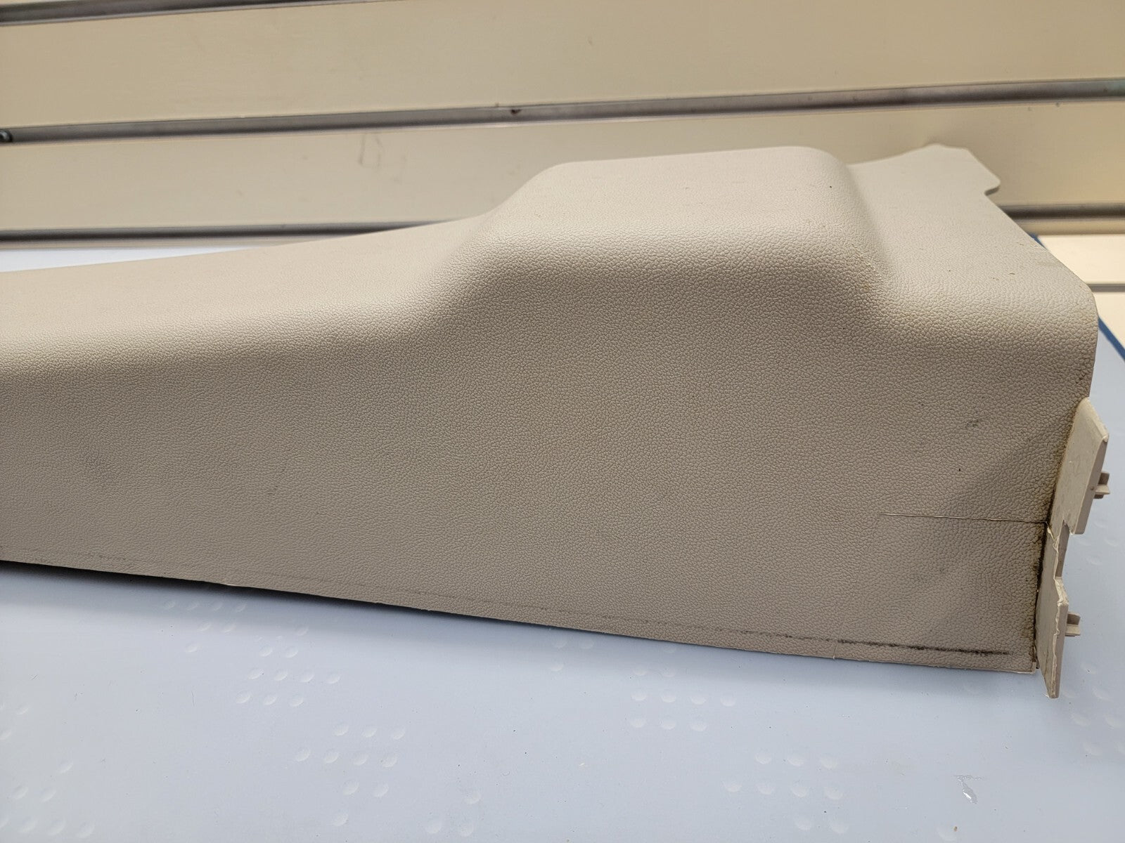 12 - 16 DODGE GRAND CARAVAN LOWER B PILLAR TRIM COVER DRIVER SIDE LEFT TAN