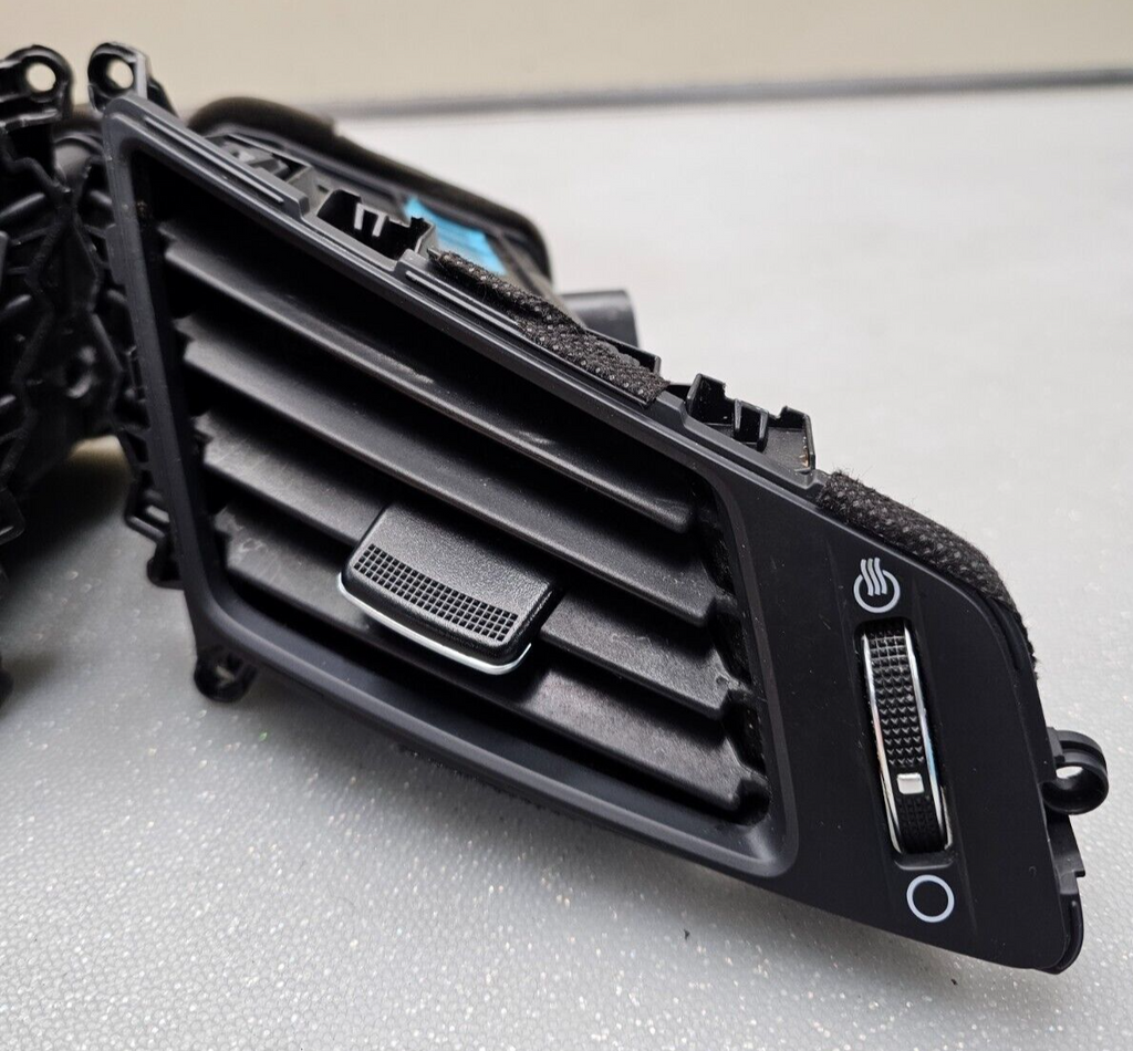 🔥2011 - 2013 Hyundai Sonata Driver & Passenger Center Dash Air Vents OEM