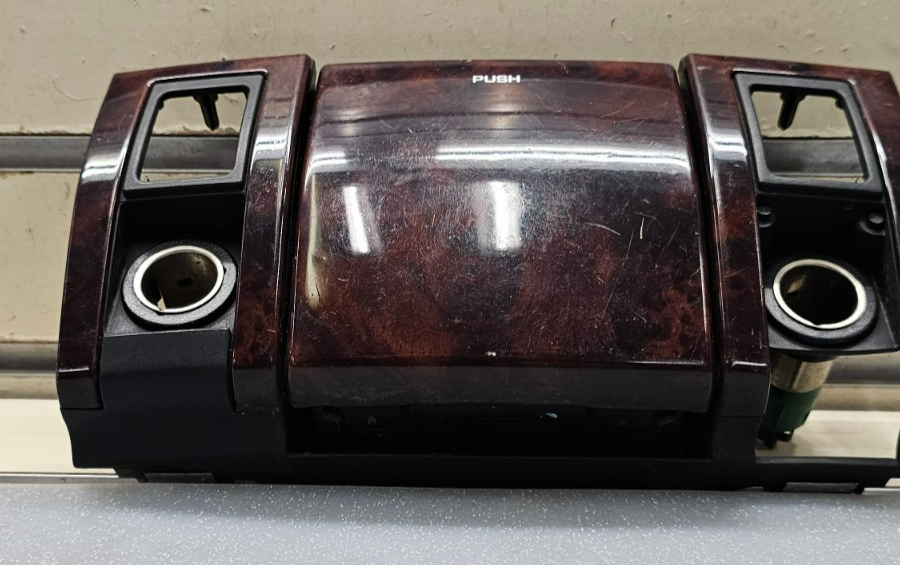 🔥99-04 Jeep Grand Cherokee WJ  Dash Ash Tray Heated Seat Burled Wood