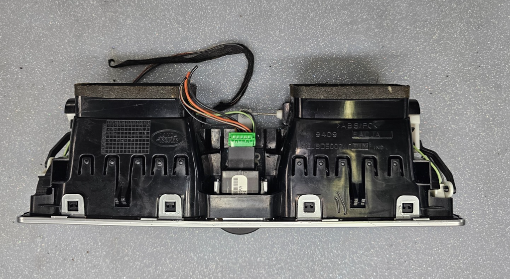 🔥06-12 Land Rover Range Rover L322 Dash Centre AC A/C Air Vent Heater Silver