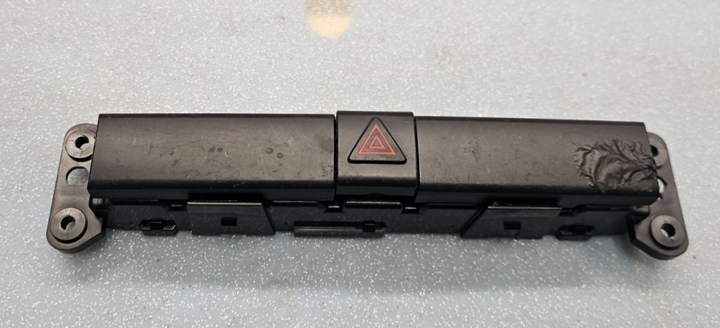 🔥07-10 CHRYSLER SEBRING DODGE AVENGER Dash Emergency Hazard Light Switch OEM