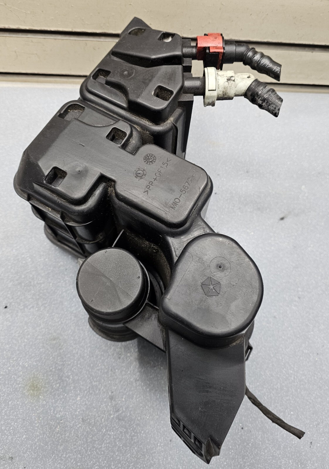 🔥13-16 Dodge Dart Chrysler 200 Jeep Cherokee Fuel Charcoal Vapor Canister 2.4L