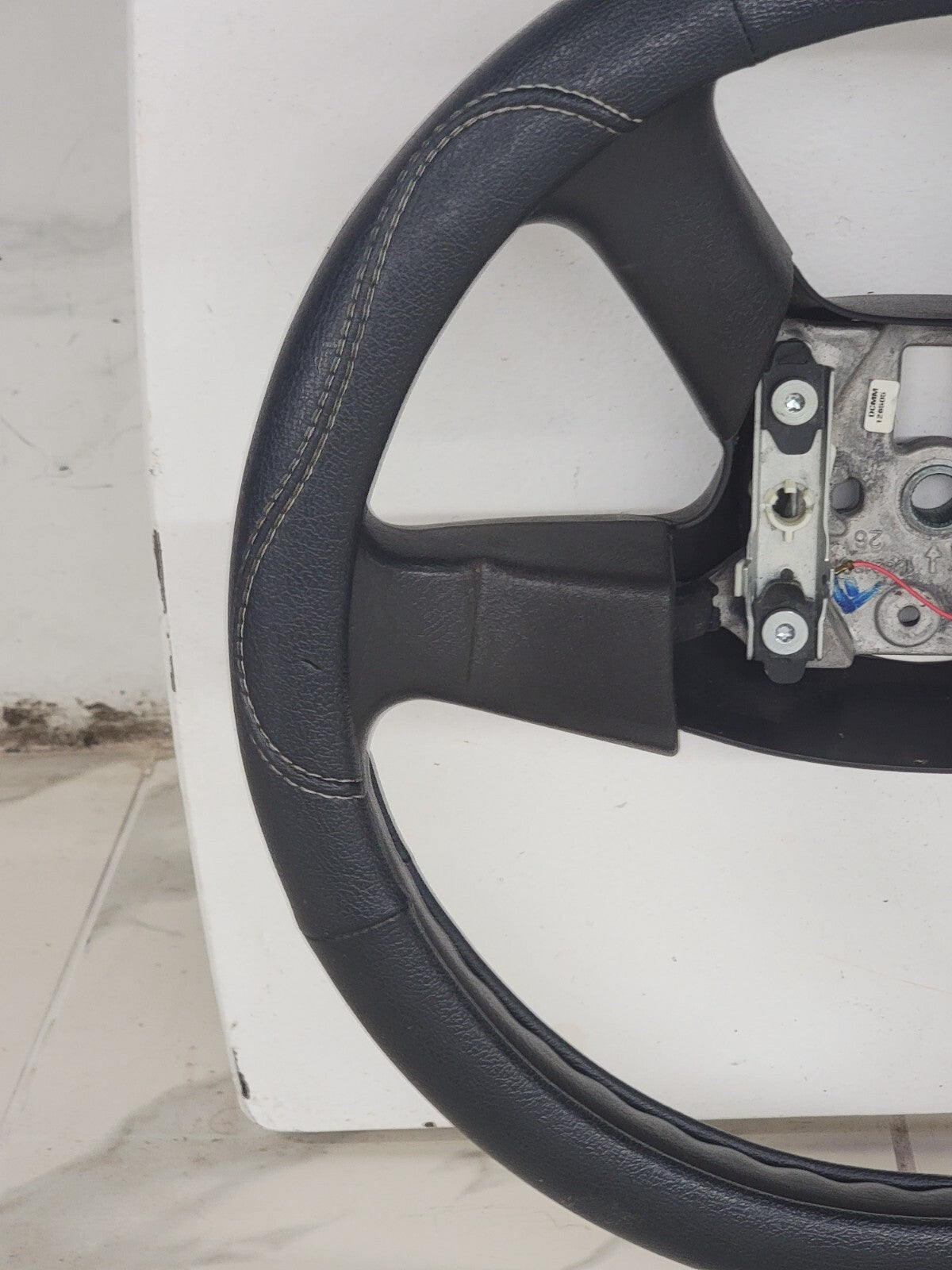 🔥03-06 SILVERADO SIERRA YUKON TAHOE SUBURBAN STEERING WHEEL LEATHER BLACK
