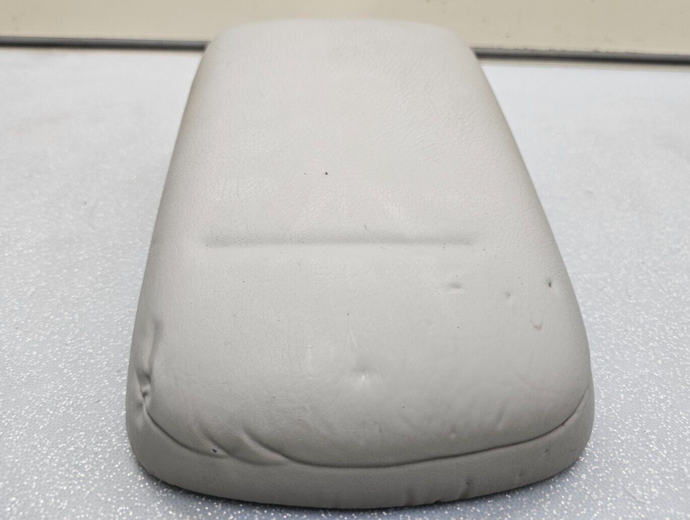 09-13 Subaru Forester Center Console Sliding Armrest Lid Assembly Light Gray OEM