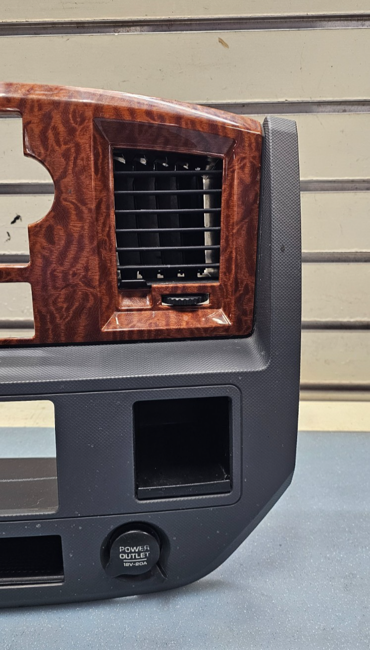 🔥06-08 Dodge RAM Dash RADIO Stereo Bezel Climate Trim Panel WOOD/DK GRAY