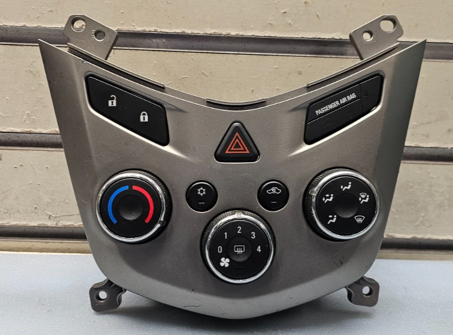 🔥13-14 Chevy Sonic Dash AC Heater Temperature Climate Control Air Conditioner
